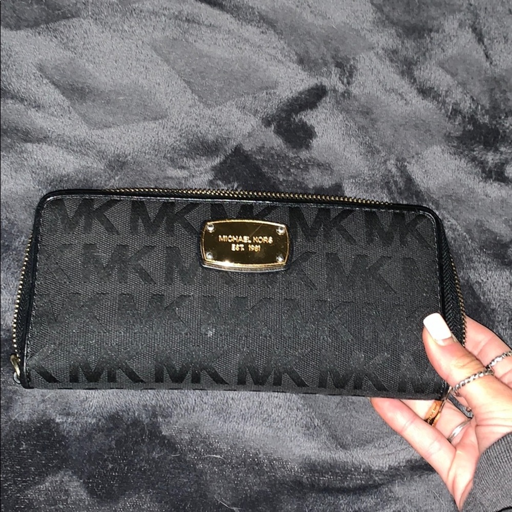 Michael Kors wallet